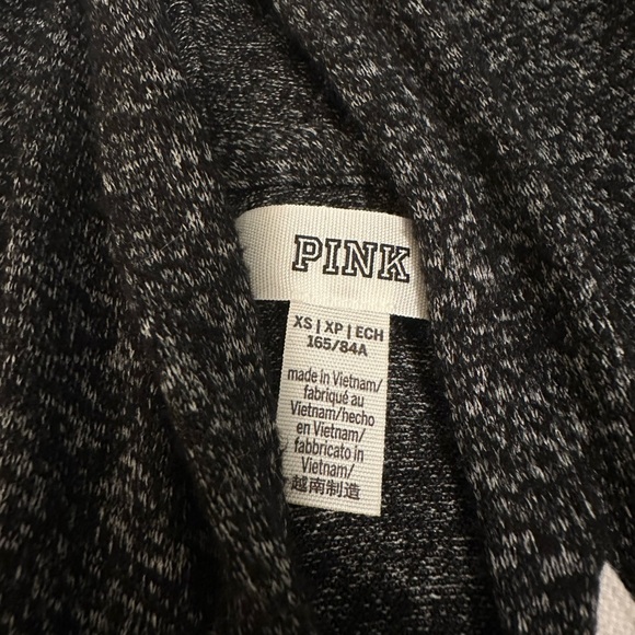 VS PINK Lounge Set - Picture 4 of 10